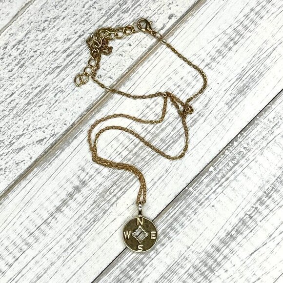 Compass Pendant Necklace 925 Gold Tone Adjustable Length - Picture 1 of 3